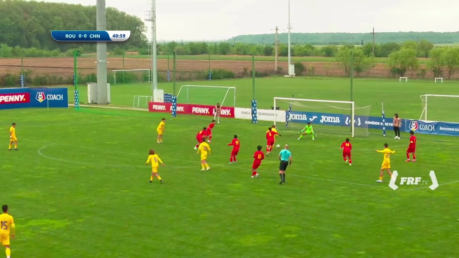 国少0-1落后罗马尼亚U16，张洪福抡大脚解围失误，对手轻松破门